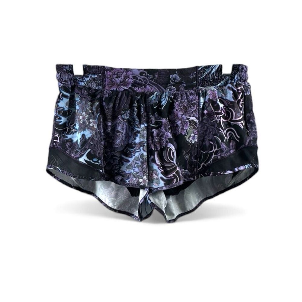 Lululemon Hotty Hot Shorts in Floral Purple Size 6